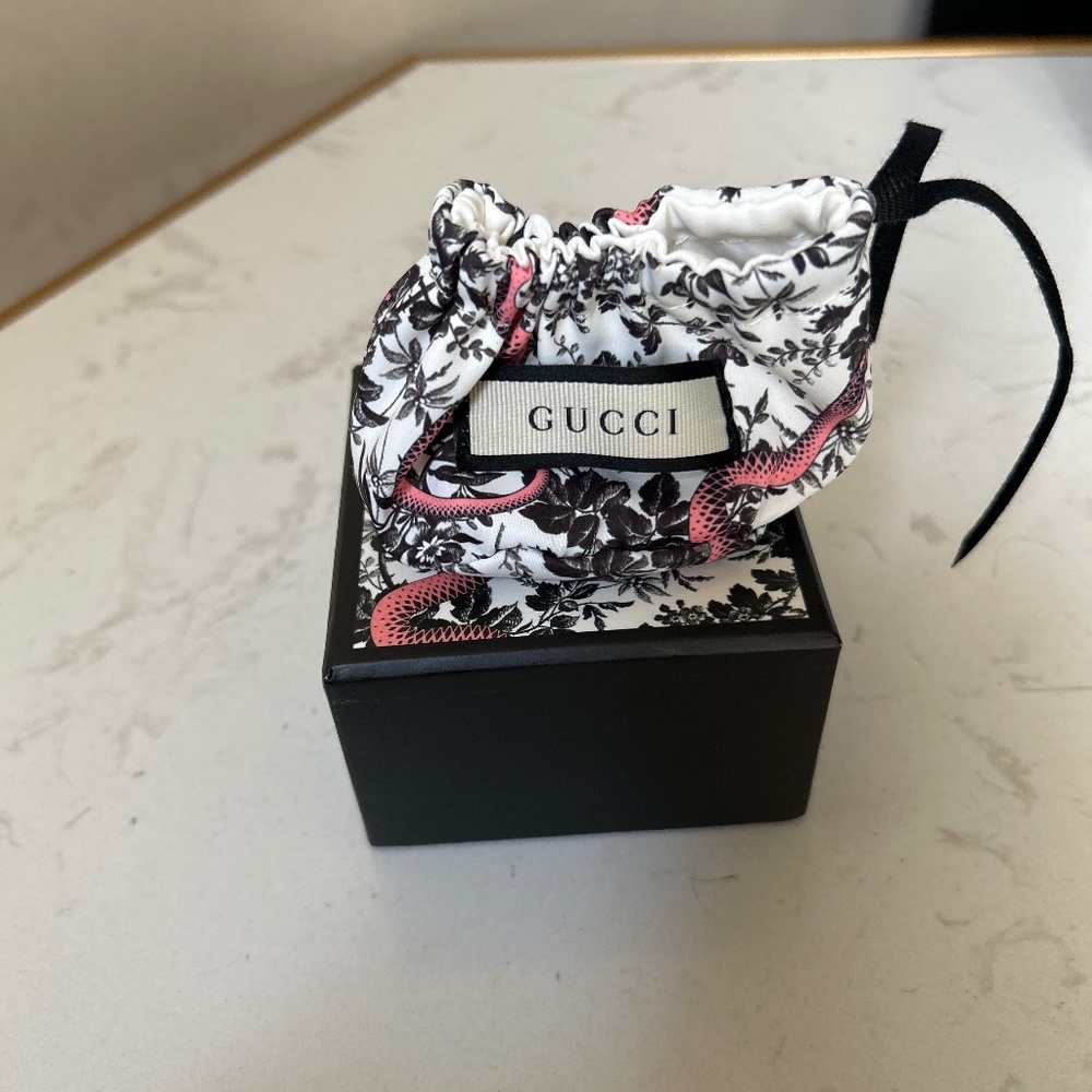 Gorgeous Gucci Silver Beaded Heart Ring Size 6 3/4 NWT - Picture 7 of 7